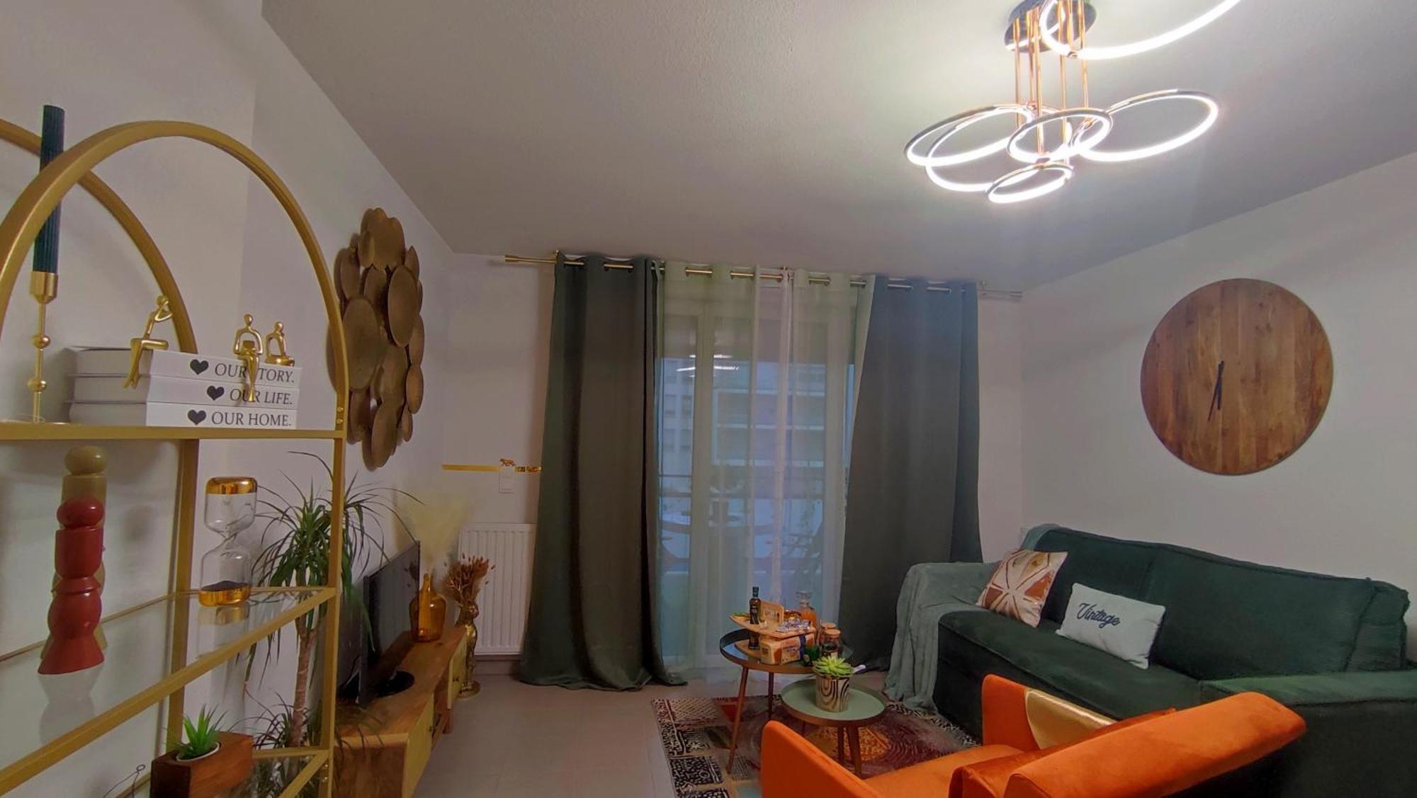 Escal'home Design Au Pied De L'aeroport, Parkings Appartement